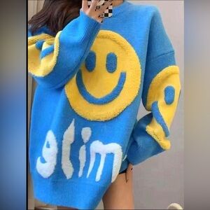 NWOT Fuzzy 90’s Relaxed Fit Smile Crew Neck Sweater—S